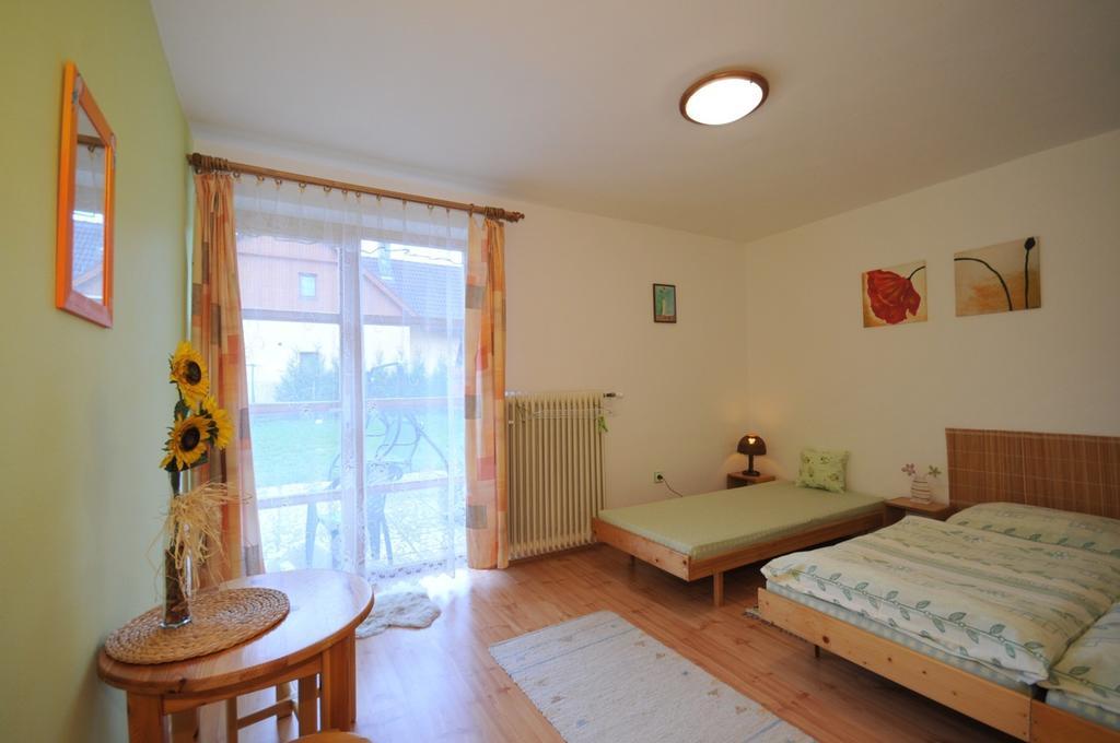 Katka A Martin Samostatny Apartman S Vlastnym Vchodom Liptovsky Mikulas Bilik gambar
